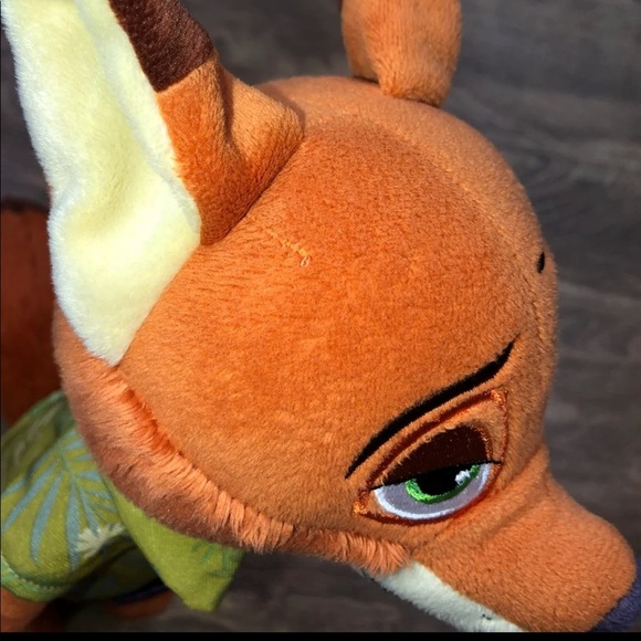 Zootopia Nick Wilde Fox Plush - Picture 4 of 6